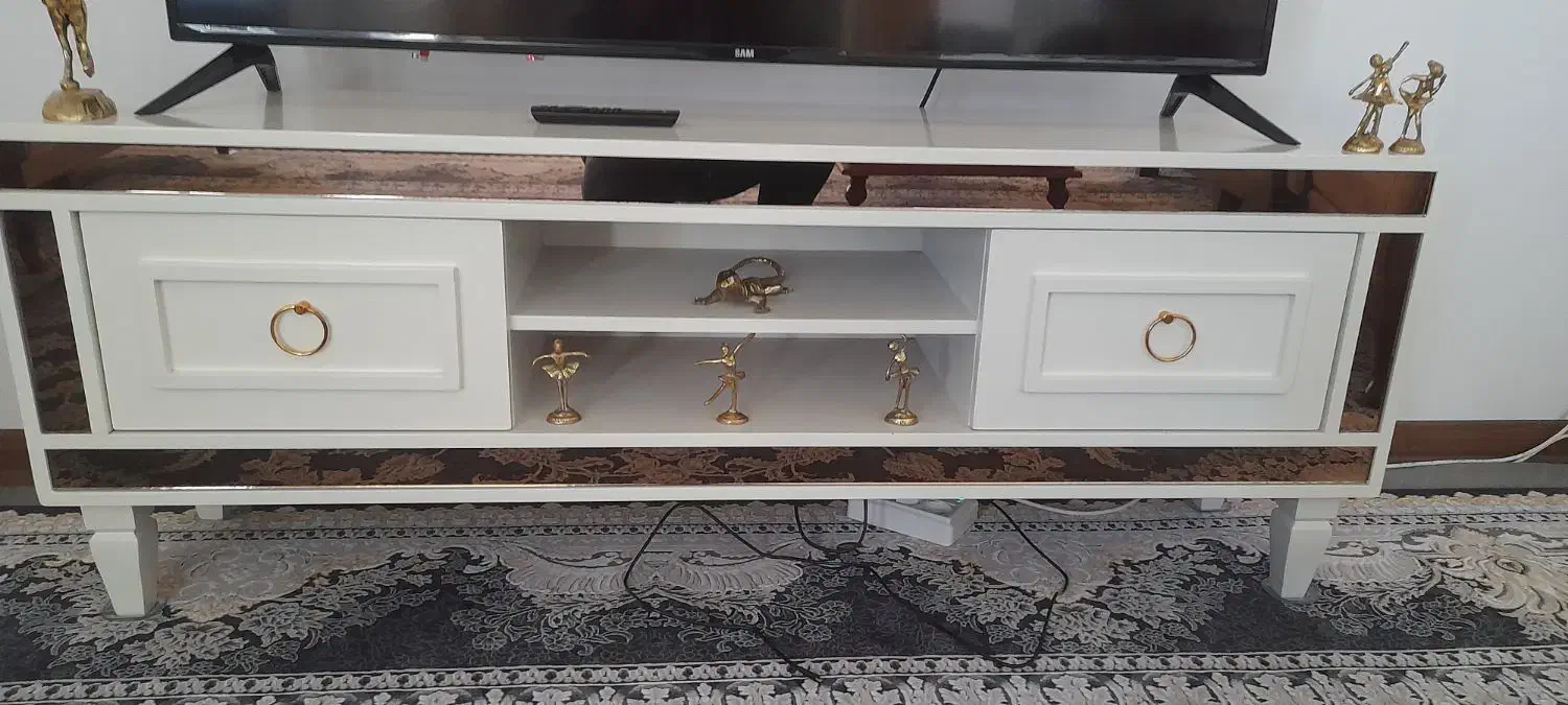 میز تلویزیون نو تازه خریدم|میز تلویزیون|ابهر, |دیوار