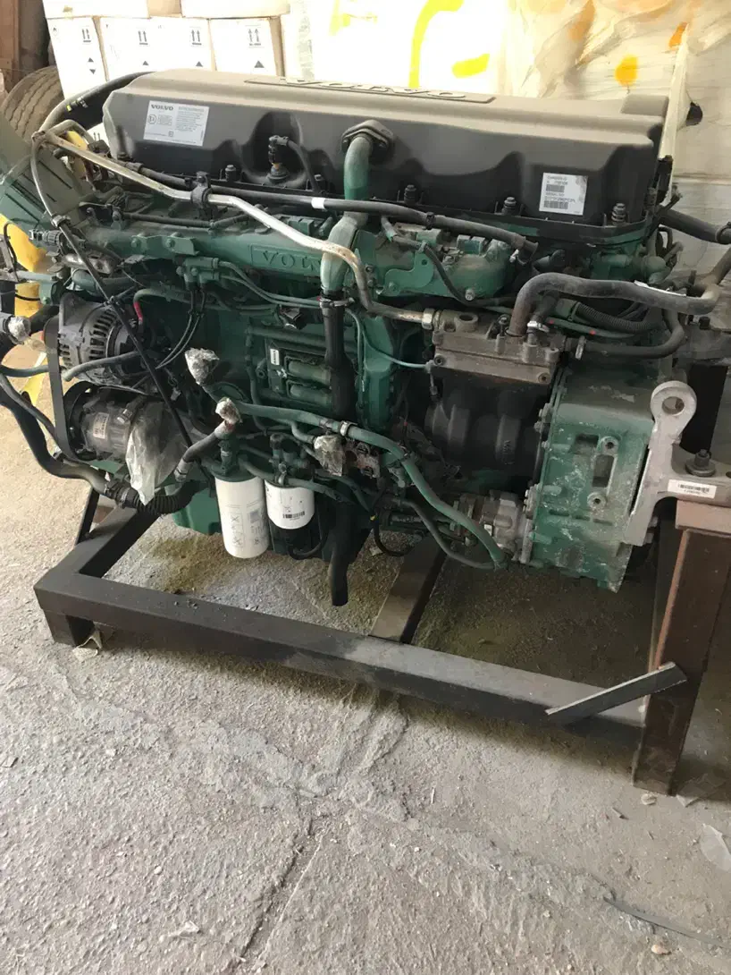 استوک لوازم سنگین کامیون ولوو|قطعات یدکی و لوازم جانبی|بندر گناوه, |دیوار