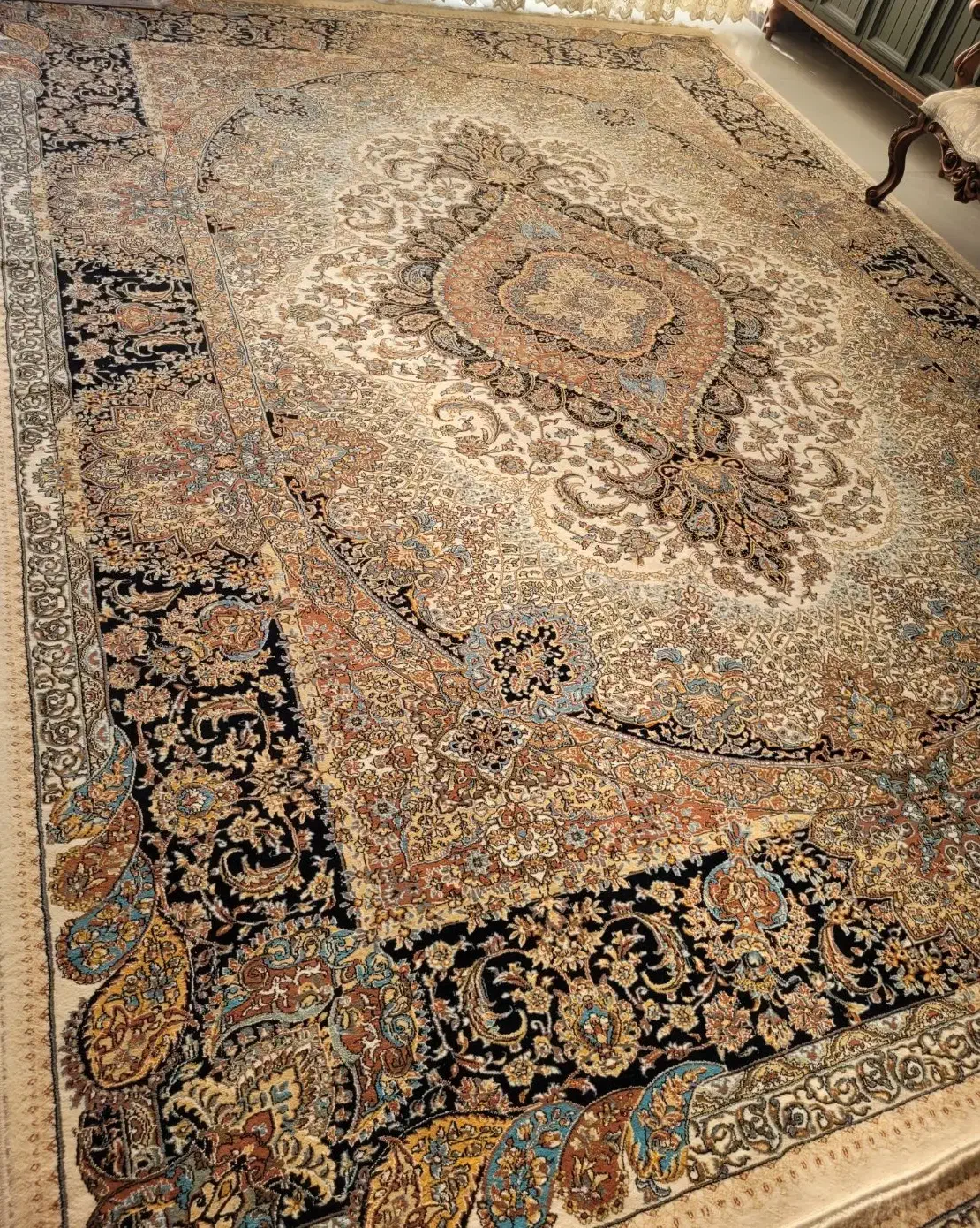 فرش 12متری|فرش|خرم‌آباد, |دیوار