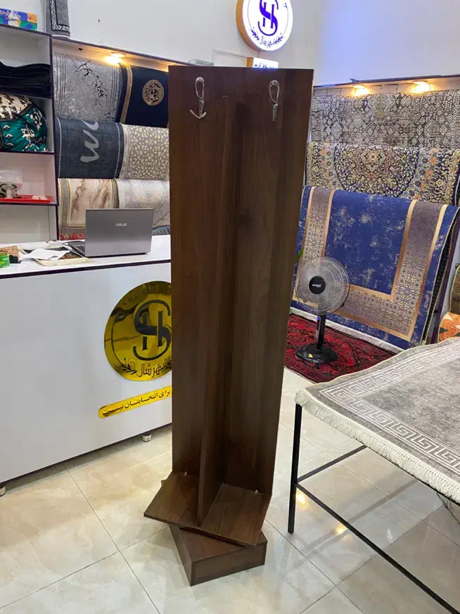 آینه قدی|آینه|رباط‌کریم, رباط‌کریم|دیوار