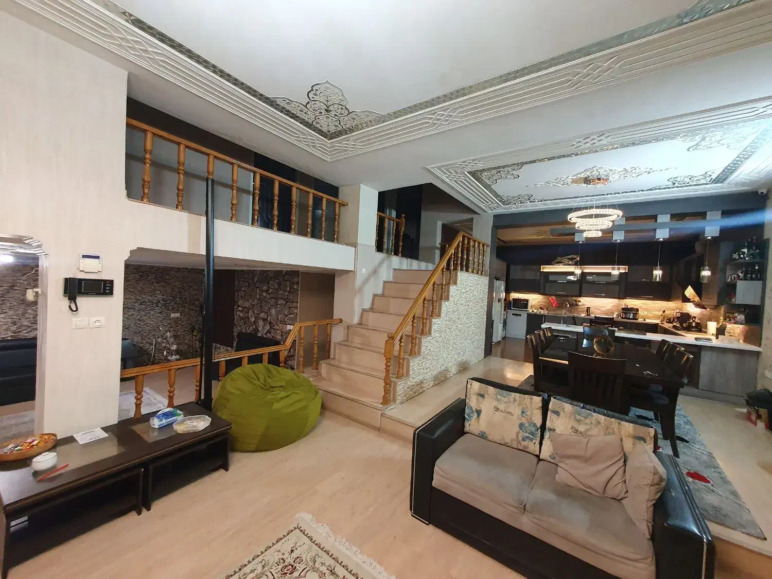 منزل ویلایی|فروش خانه و ویلا|شیراز, کیان شهر|دیوار