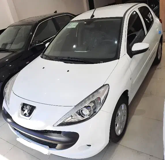 ۲۰۷ صفر ۱۴۰۴|خودرو سواری و وانت|کرج, اصفهانیها|دیوار