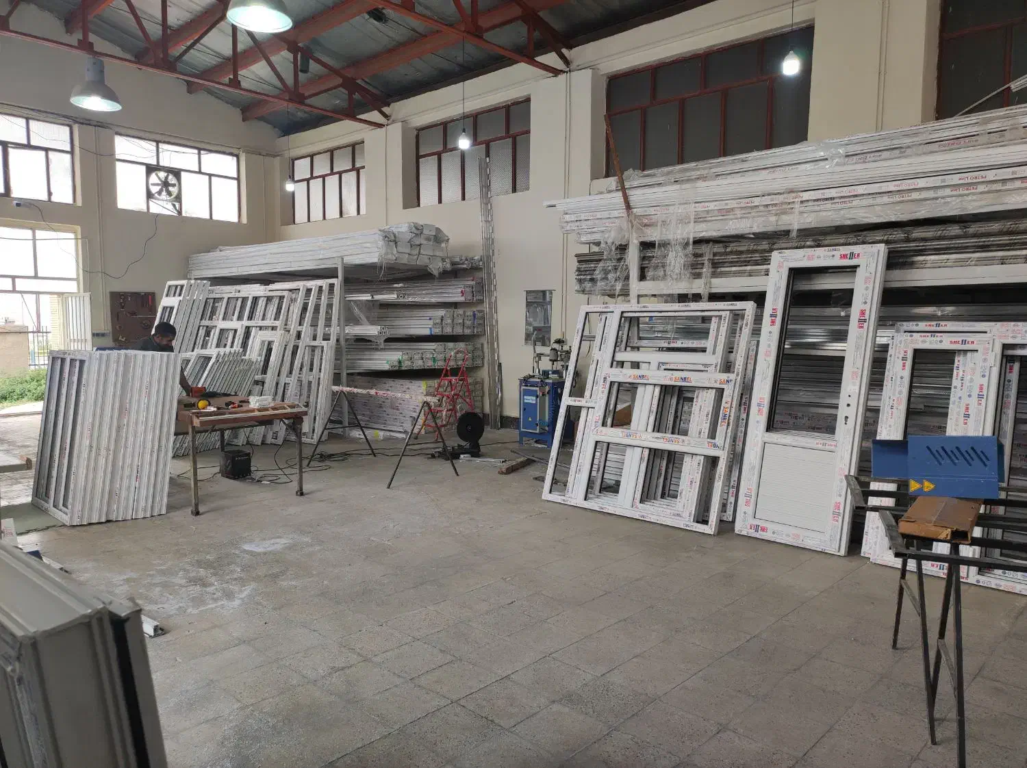 تولید درب و پنجره دوجداره UPVC،ترمال(کشویی و ساده)|مصالح و تجهیزات ساختمان|آستارا, |دیوار