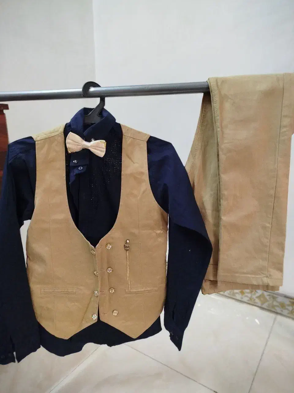 لباس مجلسی|لباس|قرچک, باقرآباد|دیوار