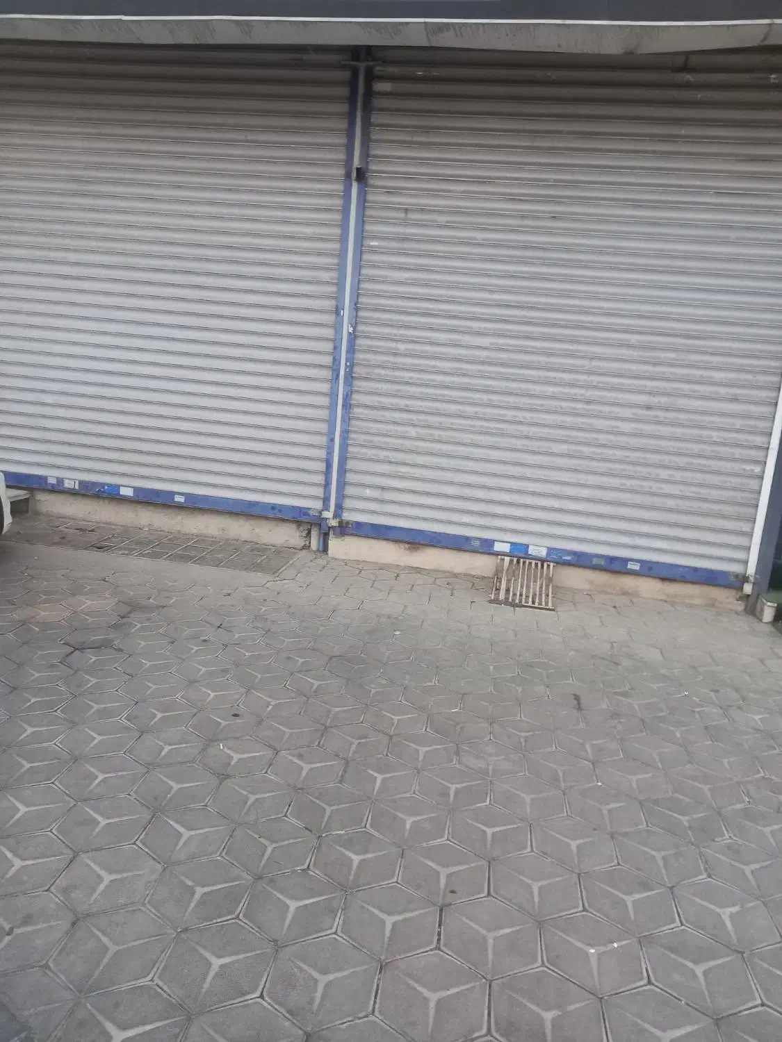 مغازه ۱۲۵متر بر بلوار بهار پر تردد|اجارهٔ مغازه و غرفه|تهران, حکیمیه|دیوار