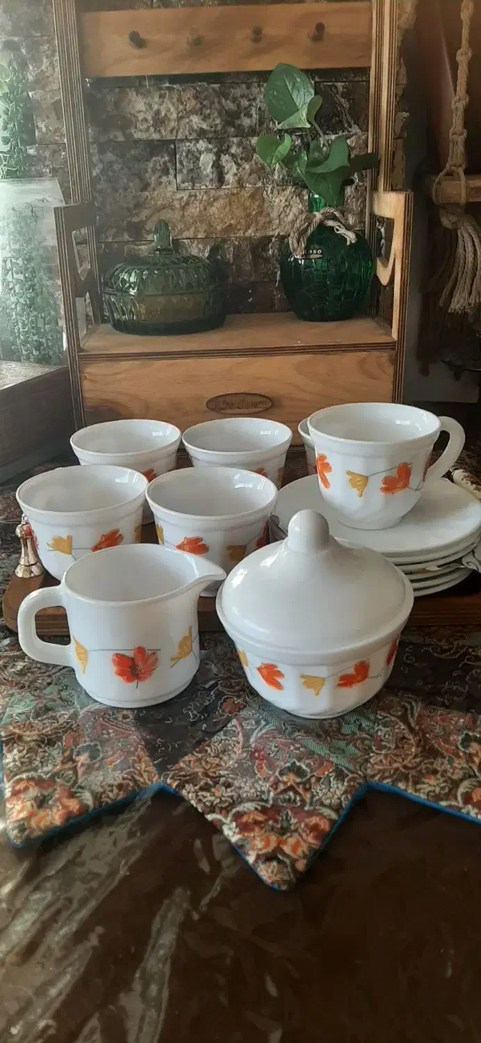 سماور تابا و یک سرویس چای خوری|قوری، کتری، قهوه‌ساز دستی|قزوین, |دیوار