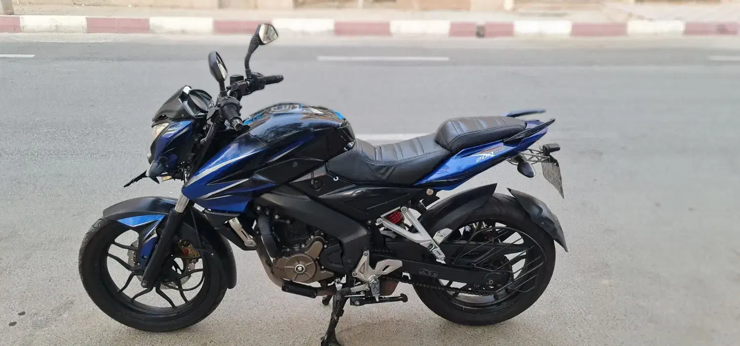 موتور ns200 مدل ۱۳۹۴|موتورسیکلت|تهران, تهرانسر مرکزی|دیوار