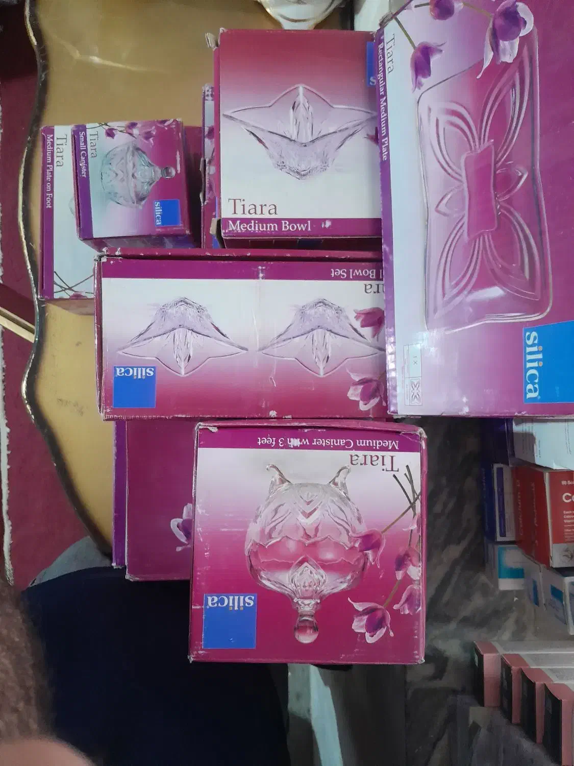 سرویس پذیرایی کریستال ۲۰ پارچه اصل ژاپن تیارا|ظروف سرو و پذیرایی|اردبیل, |دیوار
