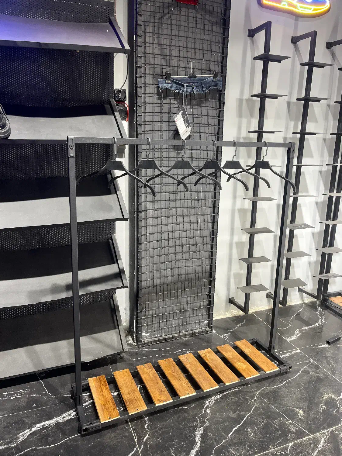 رگال لباس|فروشگاه و مغازه|اشتهارد, |دیوار