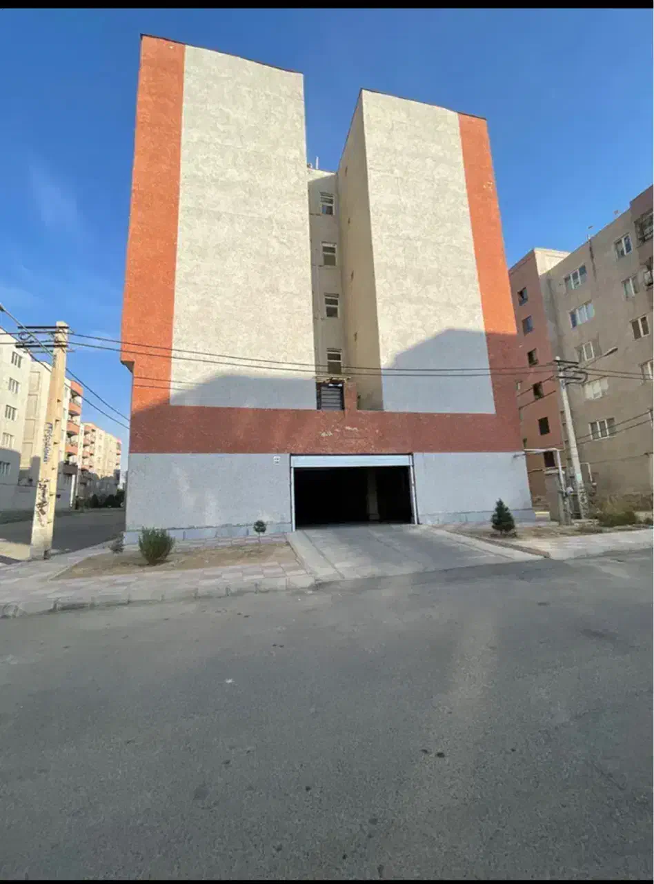 خیابان سرزمین / آرتیمان / نوساز / وام و عرصه تسویه|فروش آپارتمان|هشتگرد, شهرک گلها|دیوار