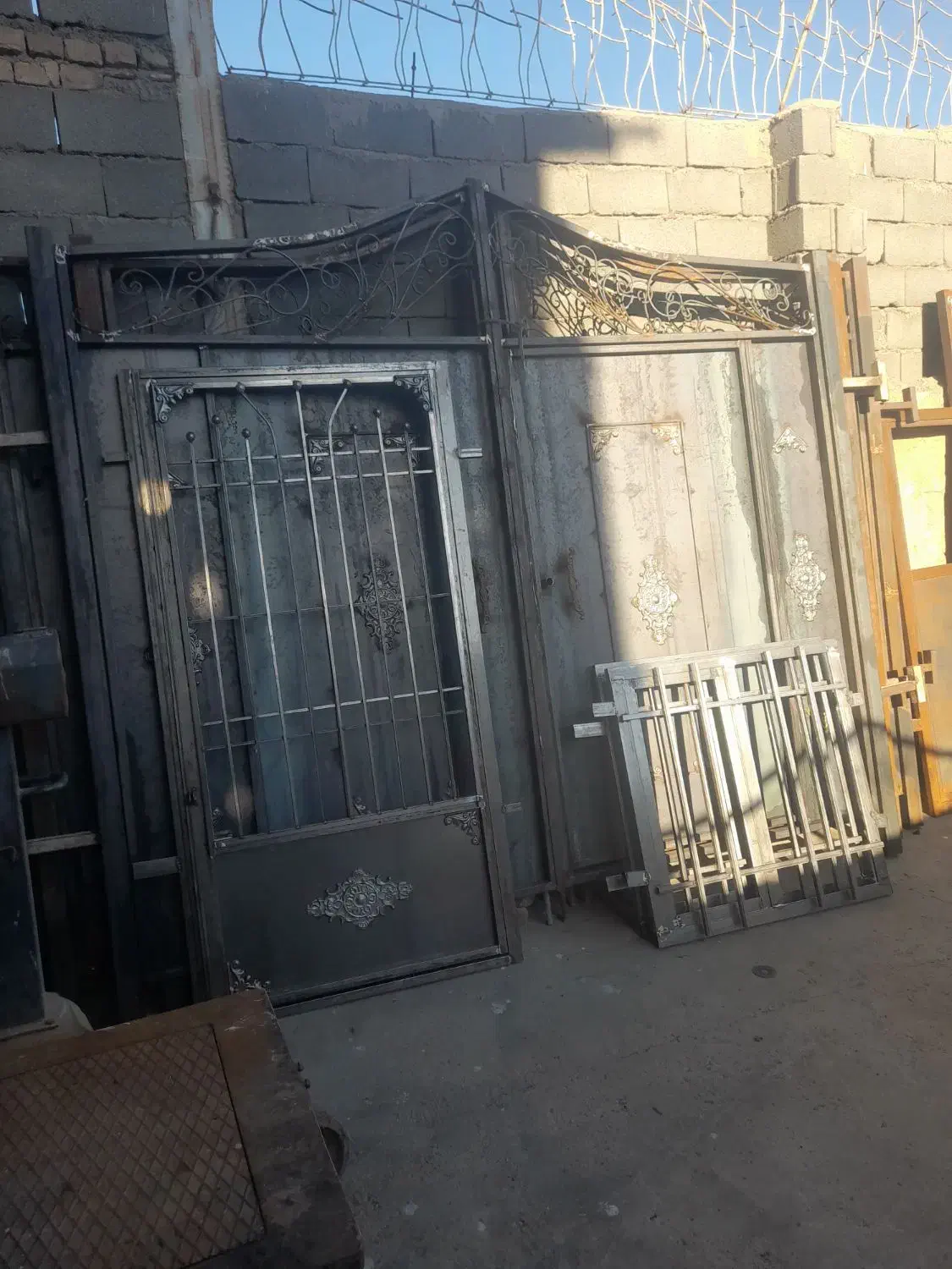 تولیدکننده در سبک و سنگین اهنی|مصالح و تجهیزات ساختمان|قوچان, |دیوار