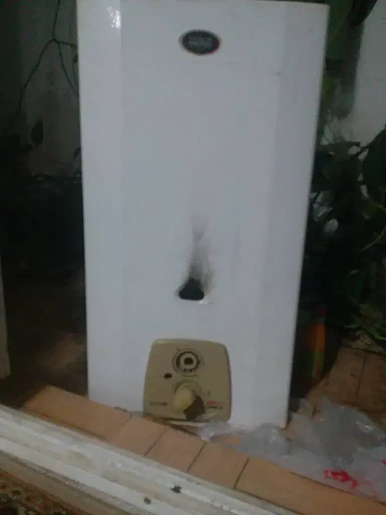 تعمیرتخصصی آبگرمکن وپمپ|خدمات پیشه و مهارت|آبادان, |دیوار