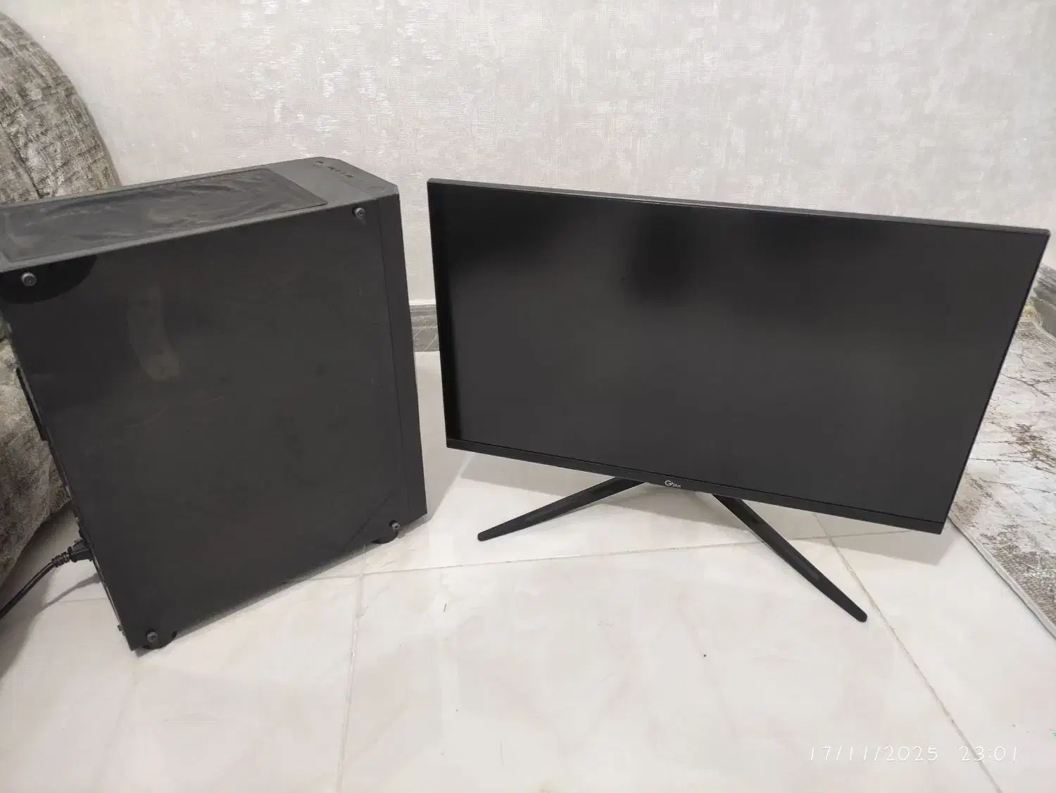 فروش کیس و مانیتور گیمینگ|رایانه رومیزی|فردیس, ثابتی|دیوار