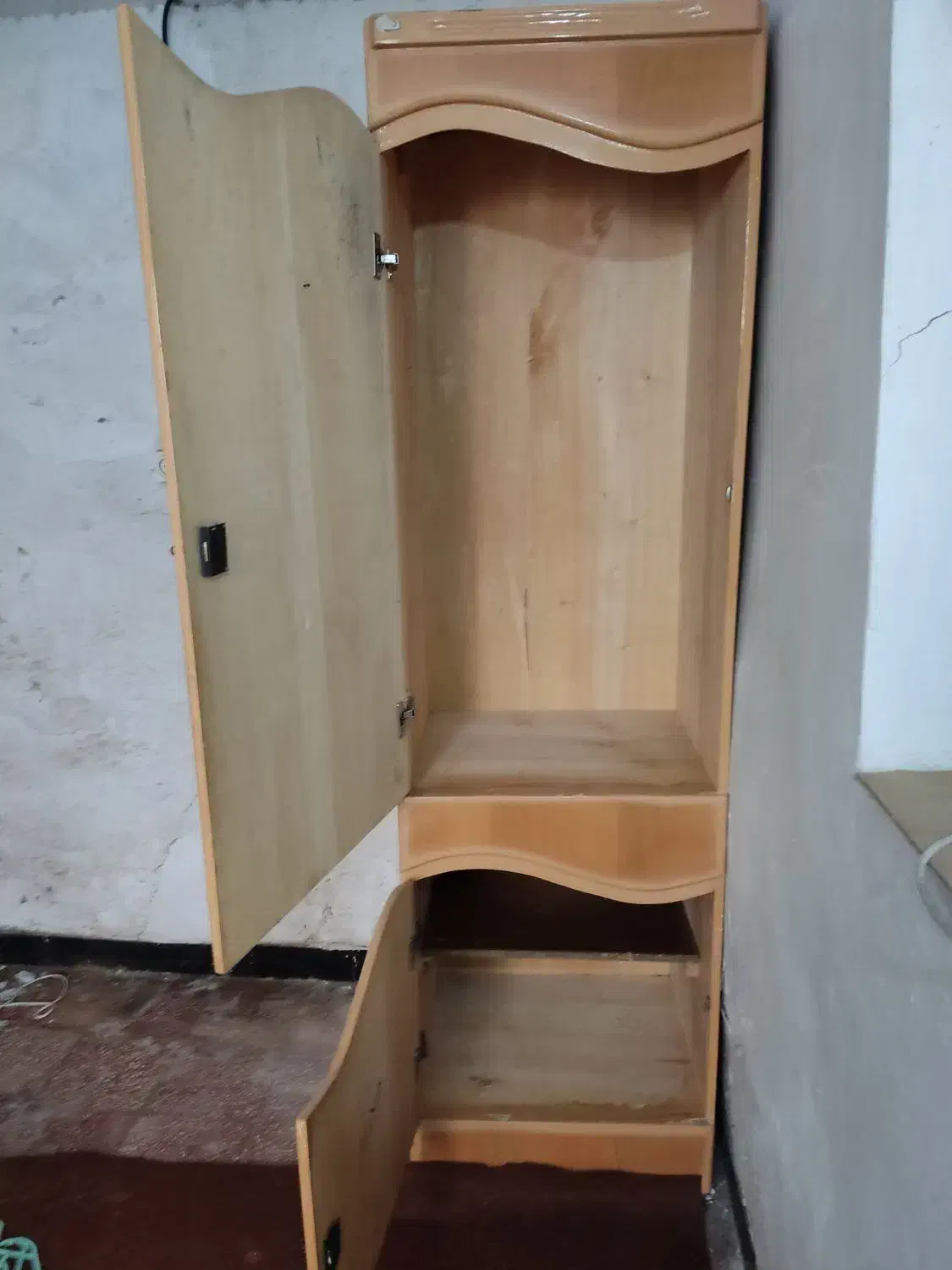 کمد|جاکفشی، کمد، دراور|بهبهان, |دیوار