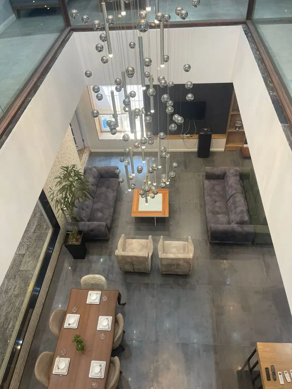 ویلایی ۳ خواب استخردار فول امکانات برند|اجارهٔ کوتاه‌مدت ویلا و باغ|بندر انزلی, گیلار|دیوار