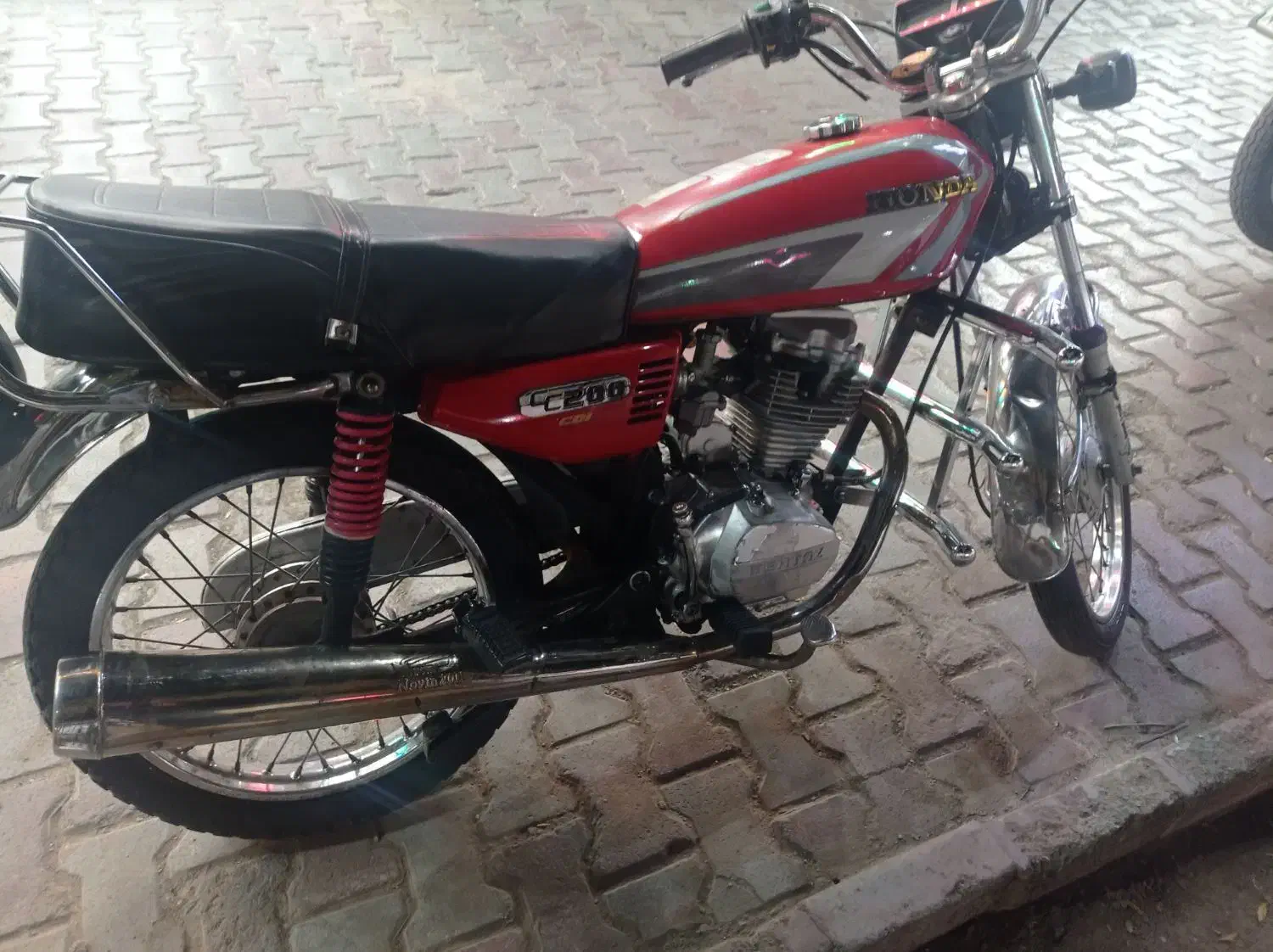 موتور هوندا ۱۲۵ استارتی|موتورسیکلت|سبزوار, امیر کبیر|دیوار