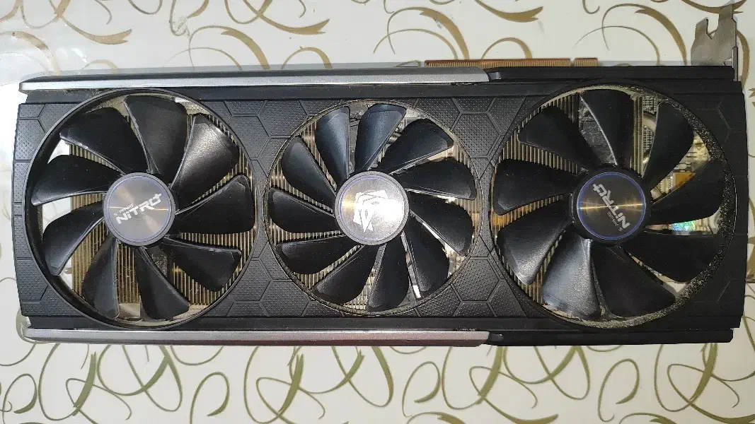 Rx5700xt sapphire Nitro plus|قطعات و لوازم جانبی رایانه|بجنورد, |دیوار