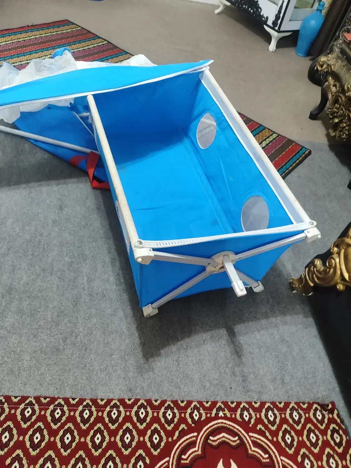 گهواره تخت شو|تخت و صندلی بچه|بندر انزلی, کلیور|دیوار