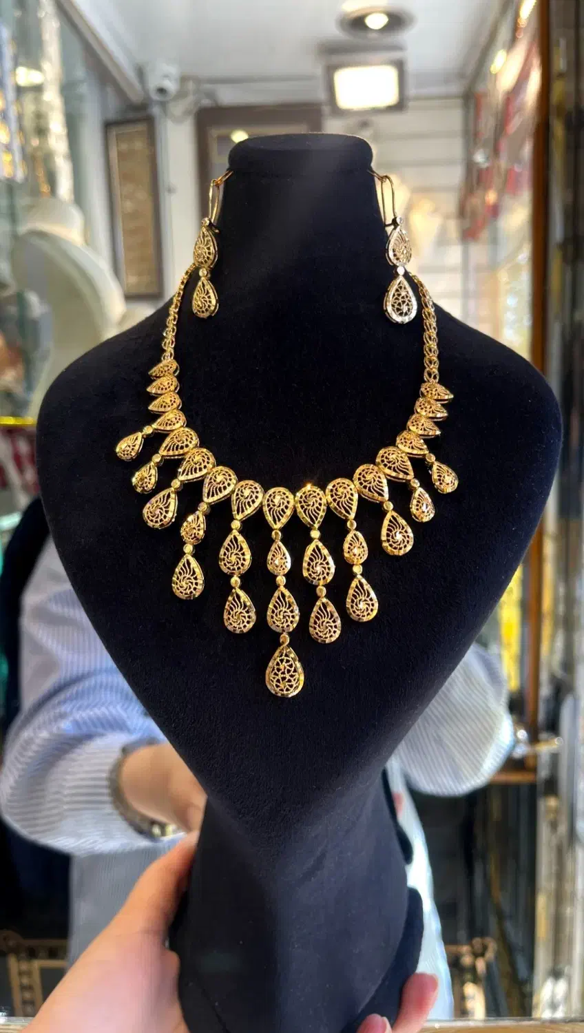 سرویس بدون اجرت(کد1258)|جواهرات|نیشابور, فردوسی جنوبی|دیوار