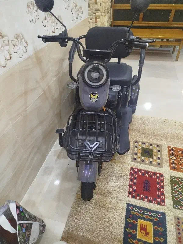 موتور شارژی ویژه معلولین و سالمندان 2500 درهم|موتورسیکلت|گله دار, |دیوار