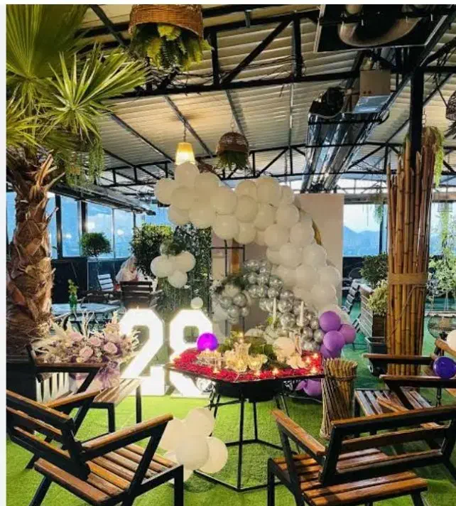 سوپرایز تولد فقط با پول یه جعبه شیرینی|خدمات پذیرایی، مراسم|اصفهان, جلفا|دیوار