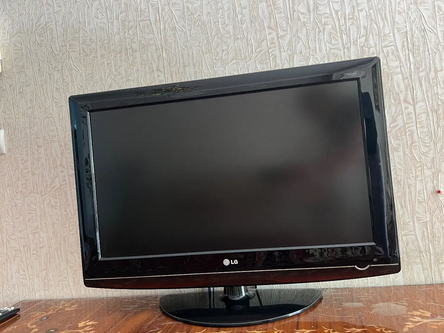 تلویزیون ال جی ۳۲اینچ|تلویزیون و پروژکتور|تبریز, |دیوار