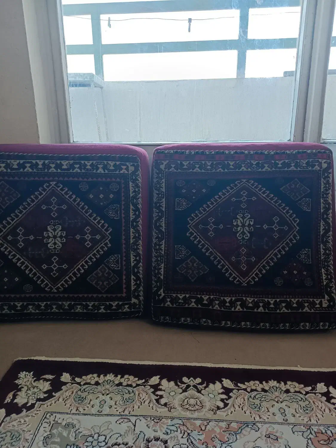 پشتی دستباف|پشتی|شیراز, منطقه هوایی شهید دوران|دیوار