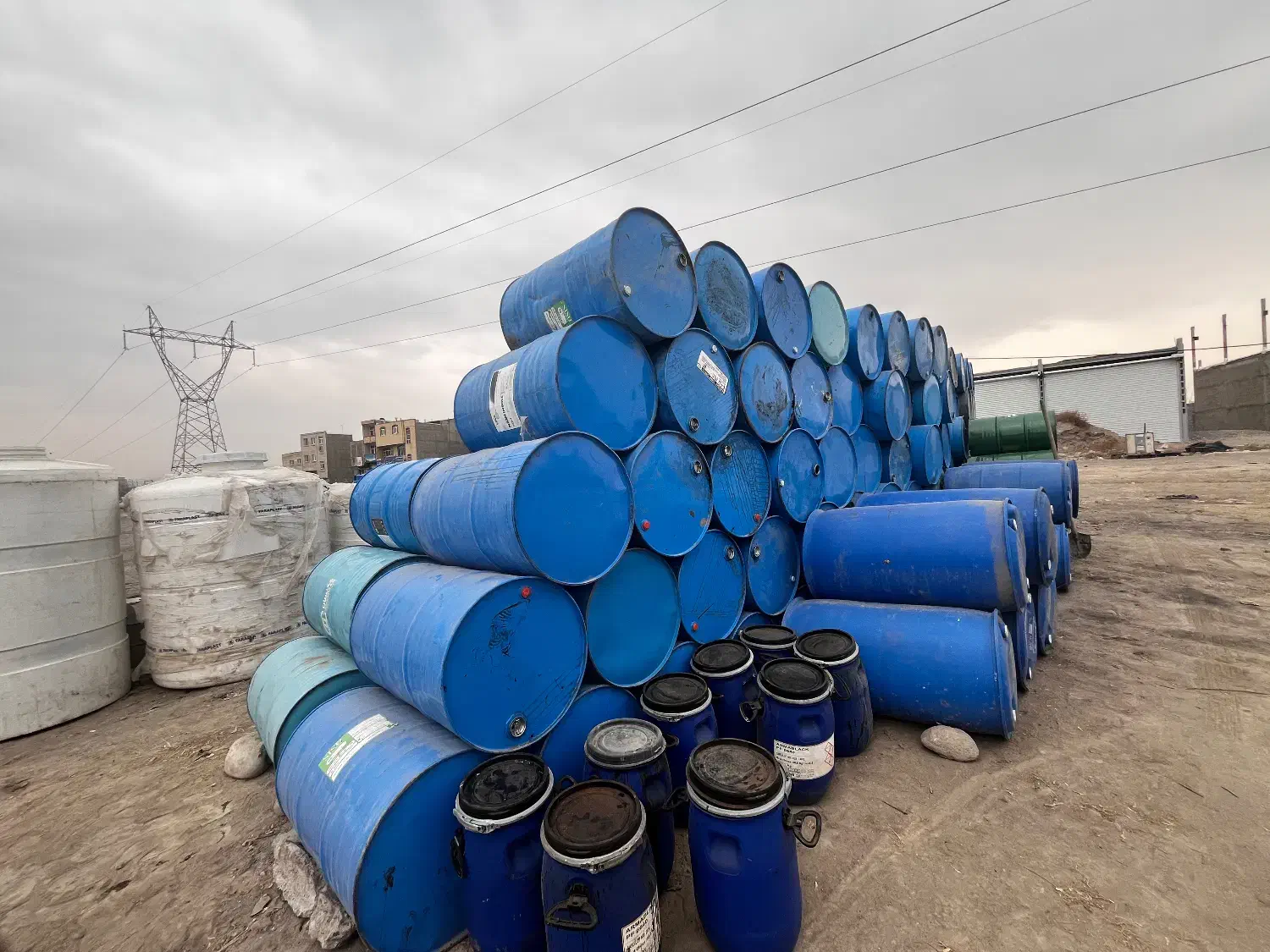 بشکه فلزی و پلاستیکی|مصالح و تجهیزات ساختمان|باسمنج, |دیوار