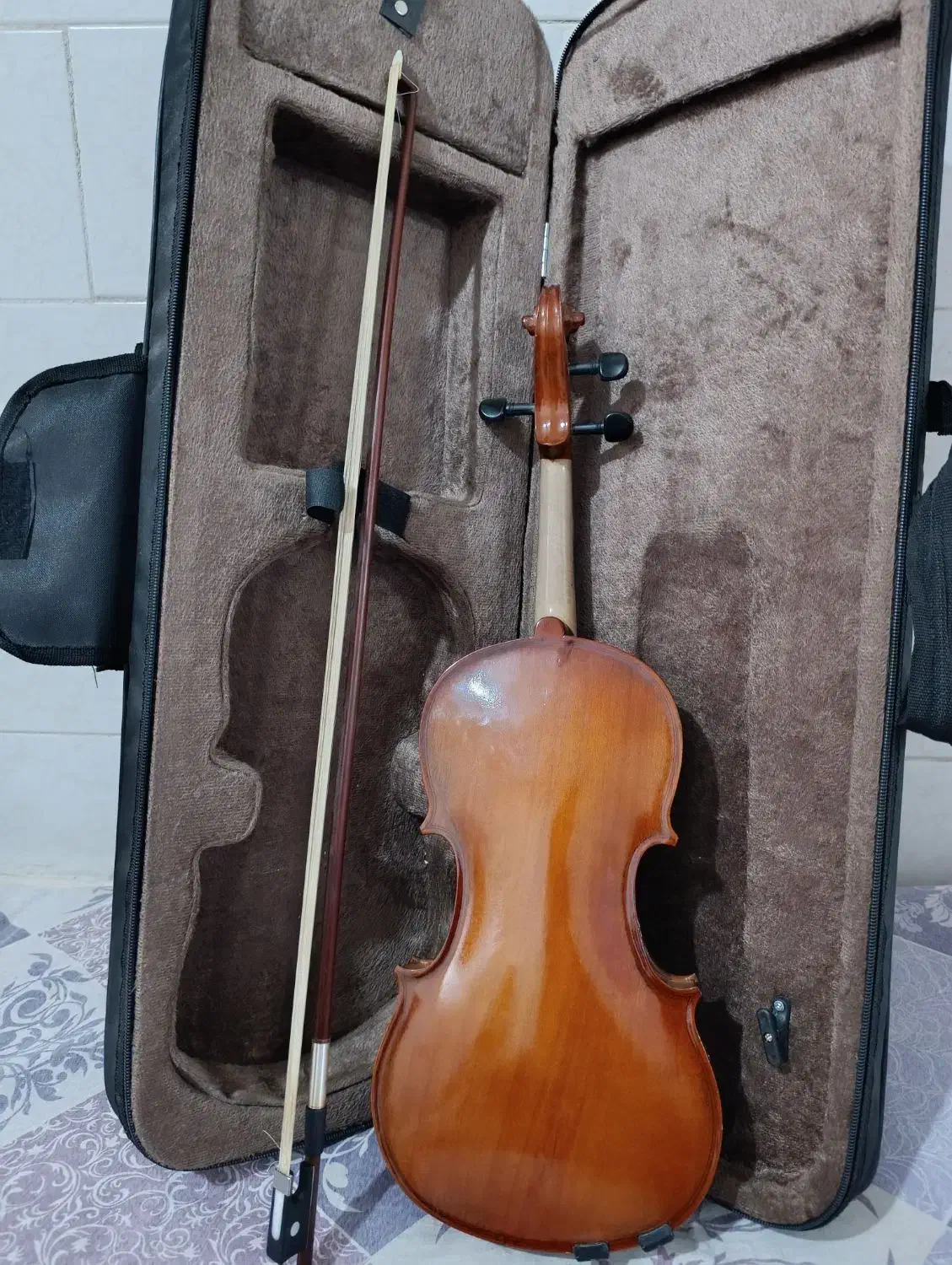 ویالون|ویولن|نیشابور, امام خمینی|دیوار