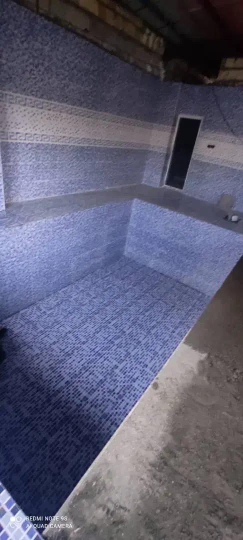 خدمات کاشی کاری استخر و طرح.سیمانکاری .بنایی|خدمات پیشه و مهارت|تبریز, |دیوار