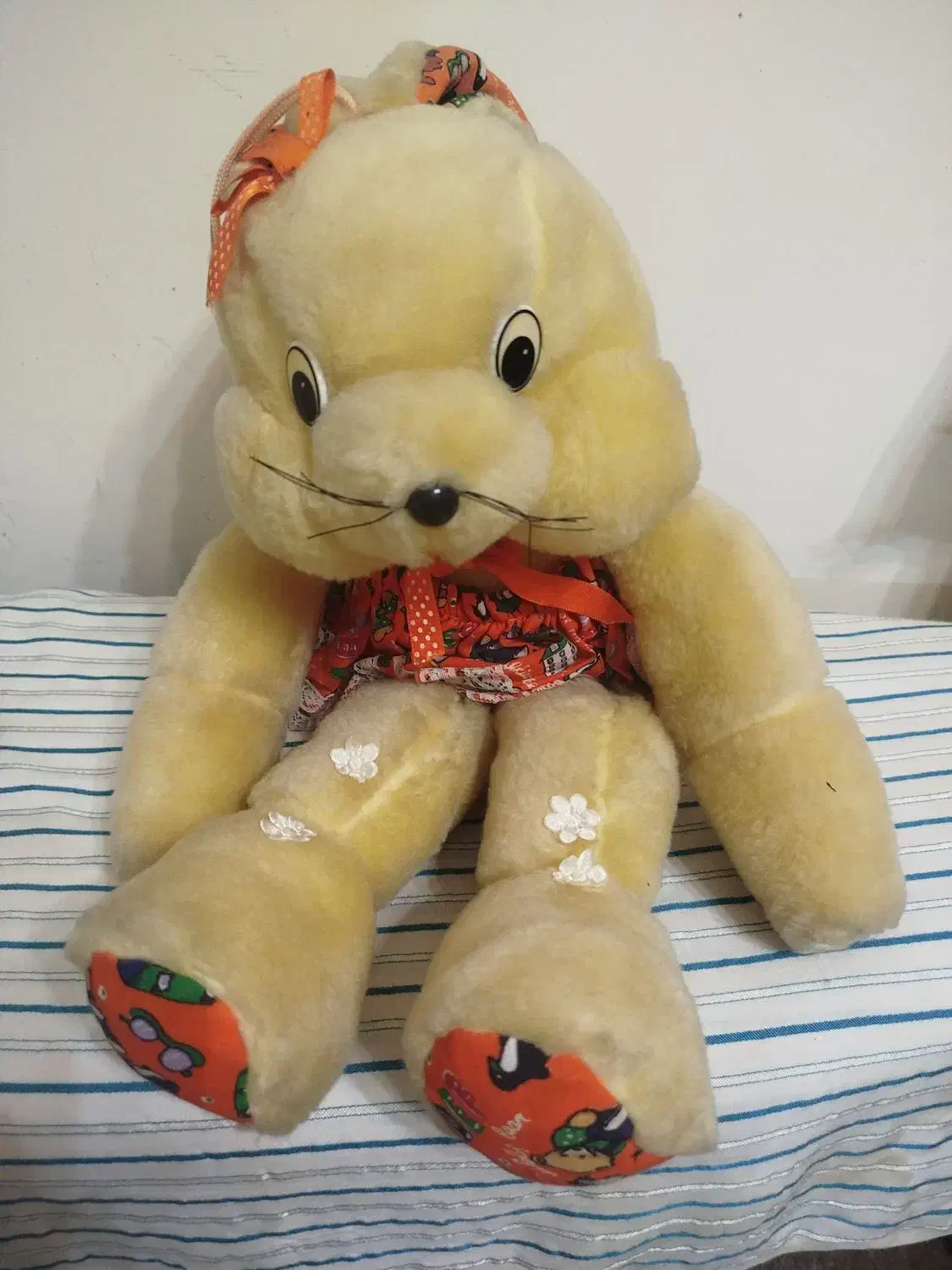 عروسک خرگوش|اسباب‌‌بازی|رشت, گلباغ نماز|دیوار