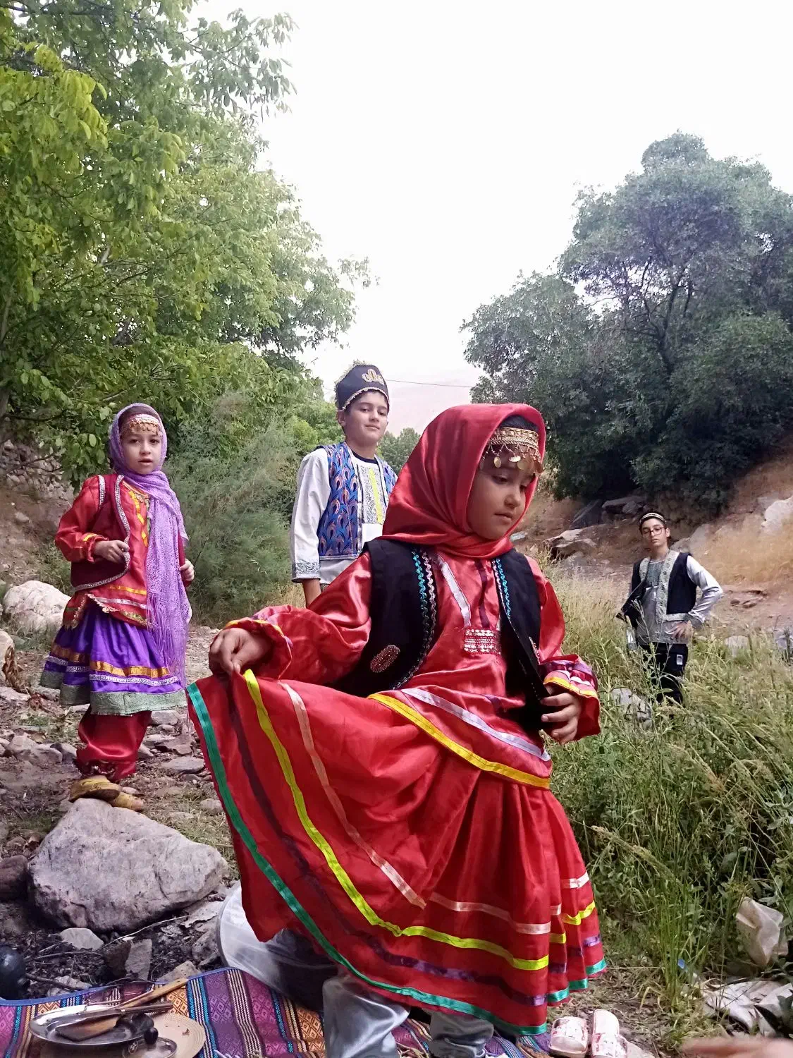 لباس محلی|لباس|نیشابور, کشتارگاه|دیوار