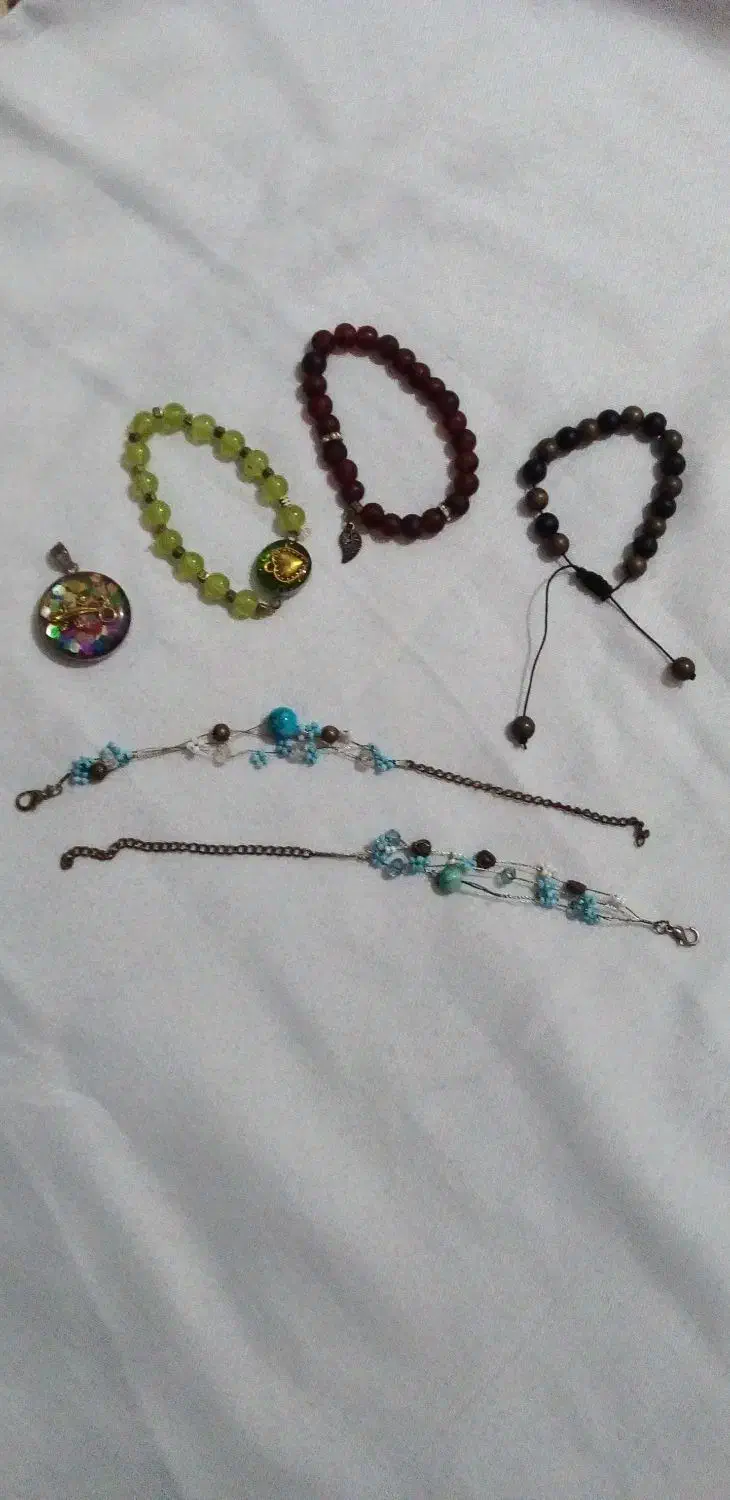 دستبند گیره و..|زیورآلات و اکسسوری|رشت, رودباری|دیوار