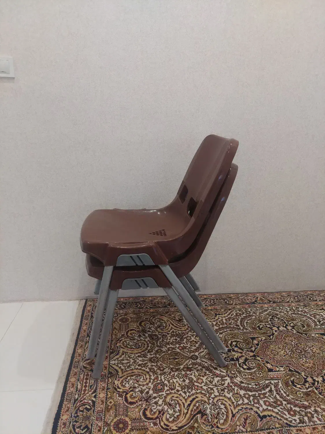 صندلی انتظار|صندلی و نیمکت|همدان, |دیوار