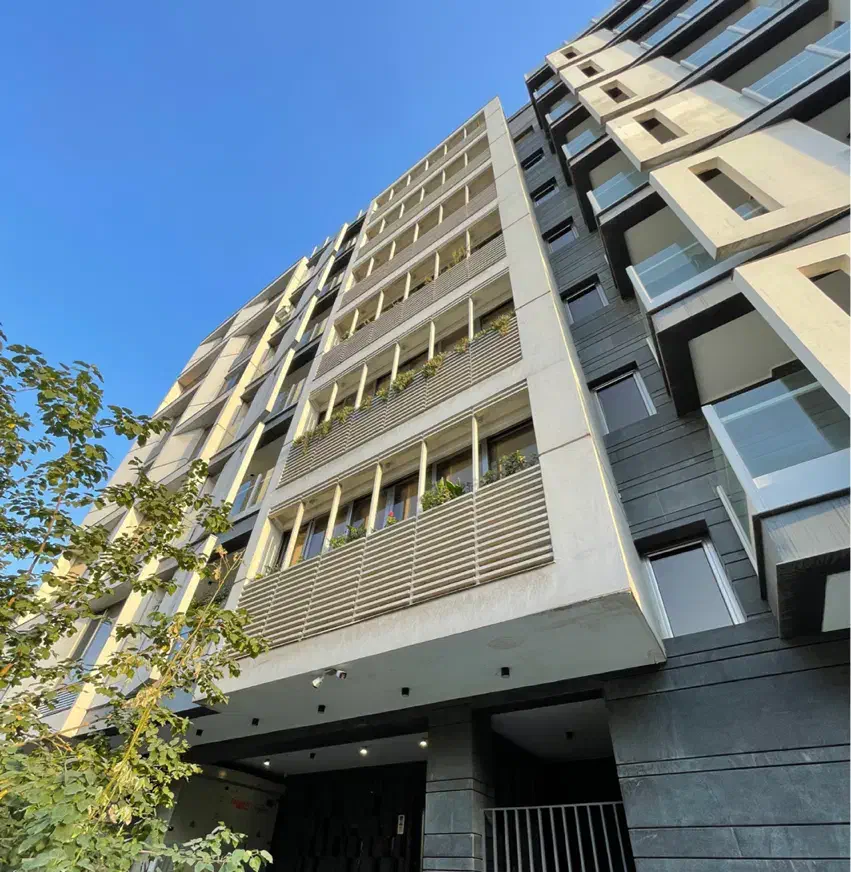 155متر 3خواب مدرن و شیک+مترو/بلوار شهرزاد