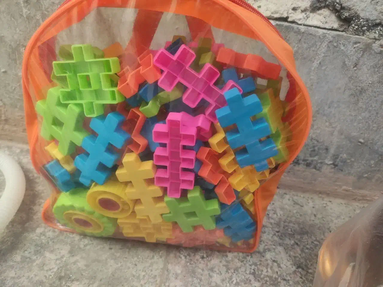 اسباب بازی و عروسک خارجی|اسباببازی بچه|فومن, |دیوار