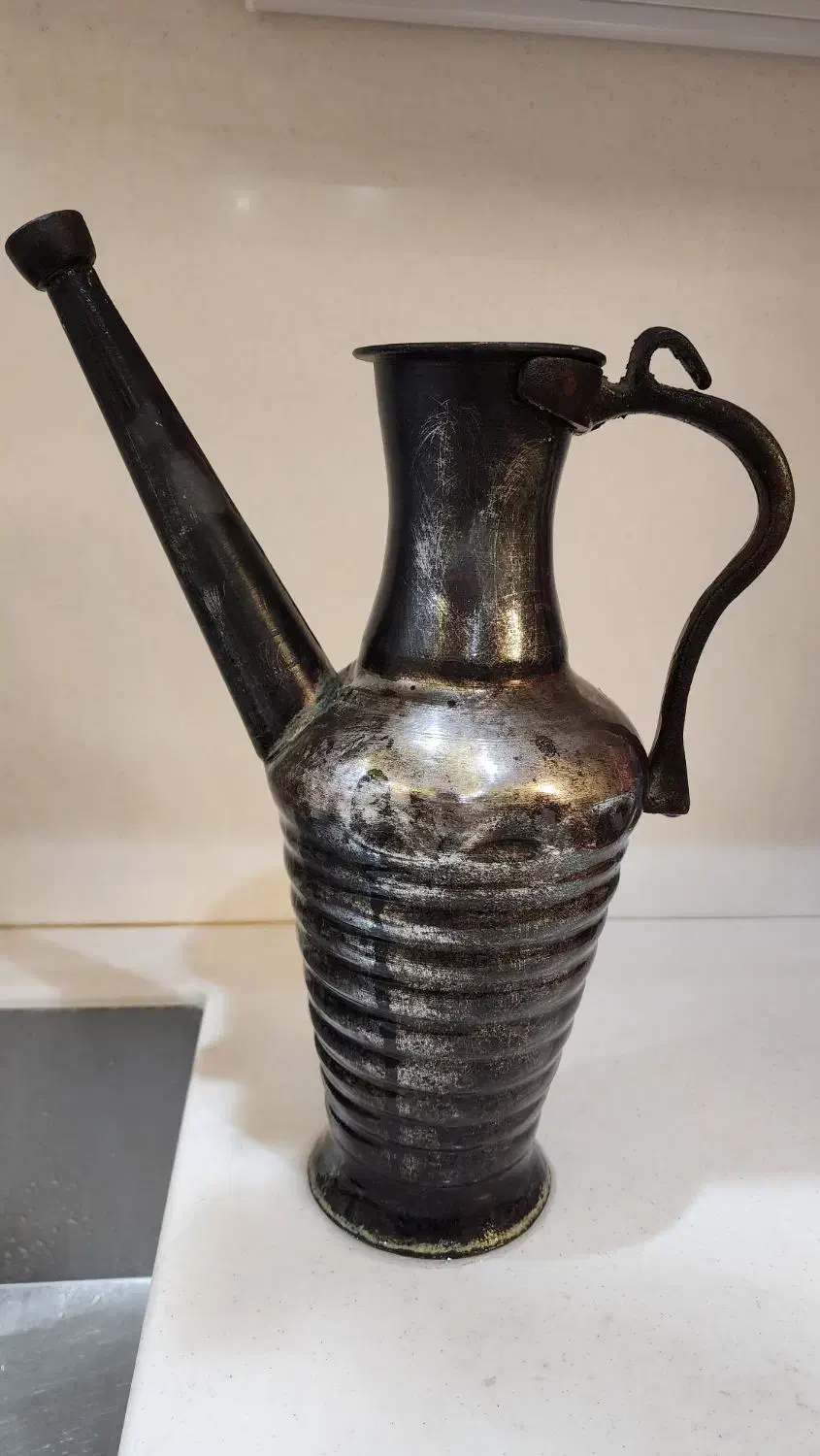 آفتابه عتیقه و قدیمی|کلکسیون اشیاء عتیقه|تبریز, |دیوار