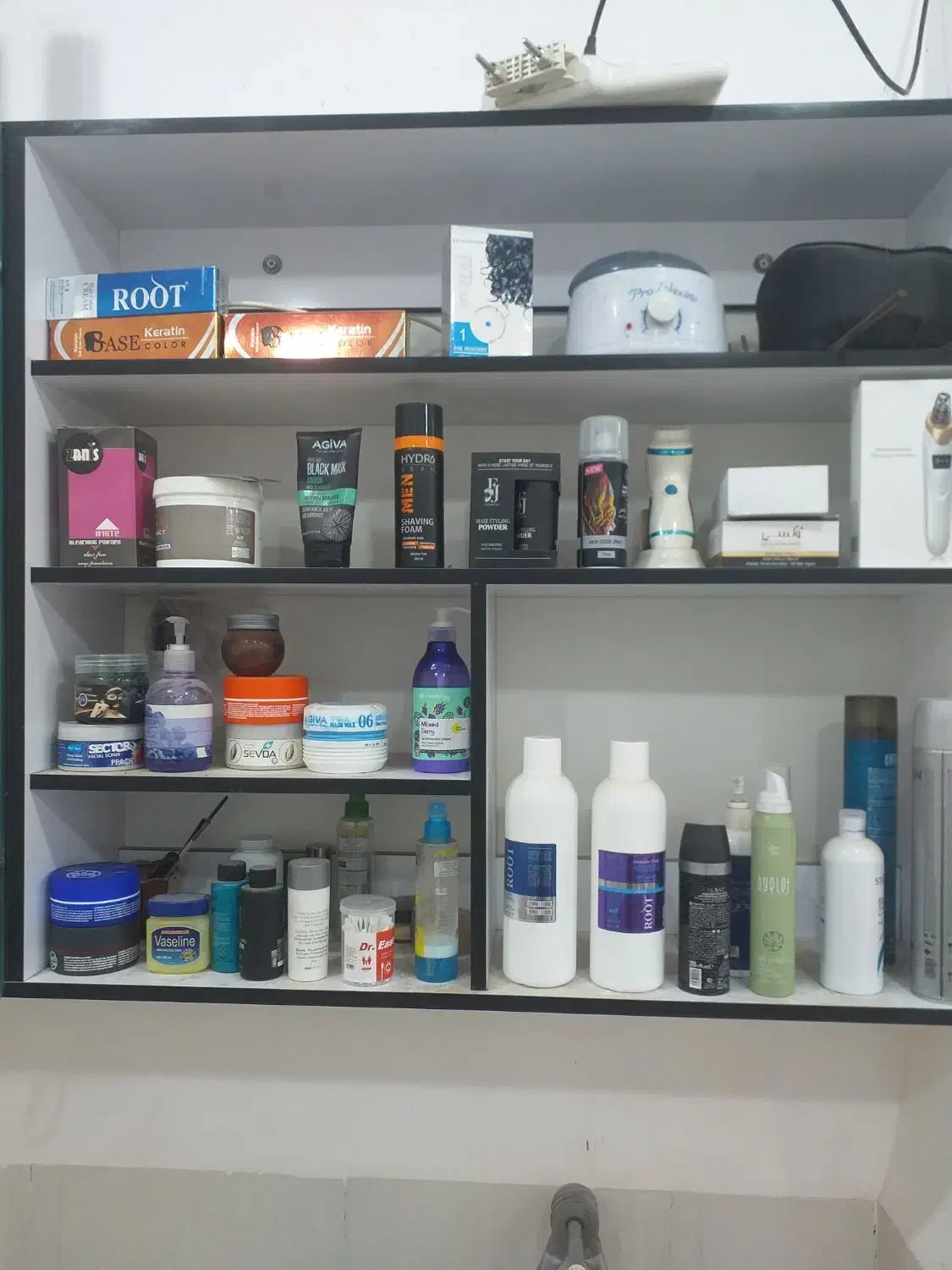 دکور آرایشگاه|آرایشگاه و سالنهای زیبایی|فاضل آباد, |دیوار