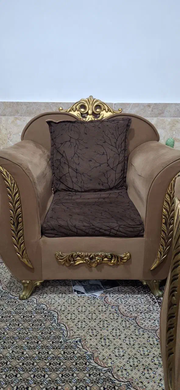 مبل ۷ نفره نیمه سلطنتی|مبلمان خانگی و میز عسلی|چابهار, |دیوار