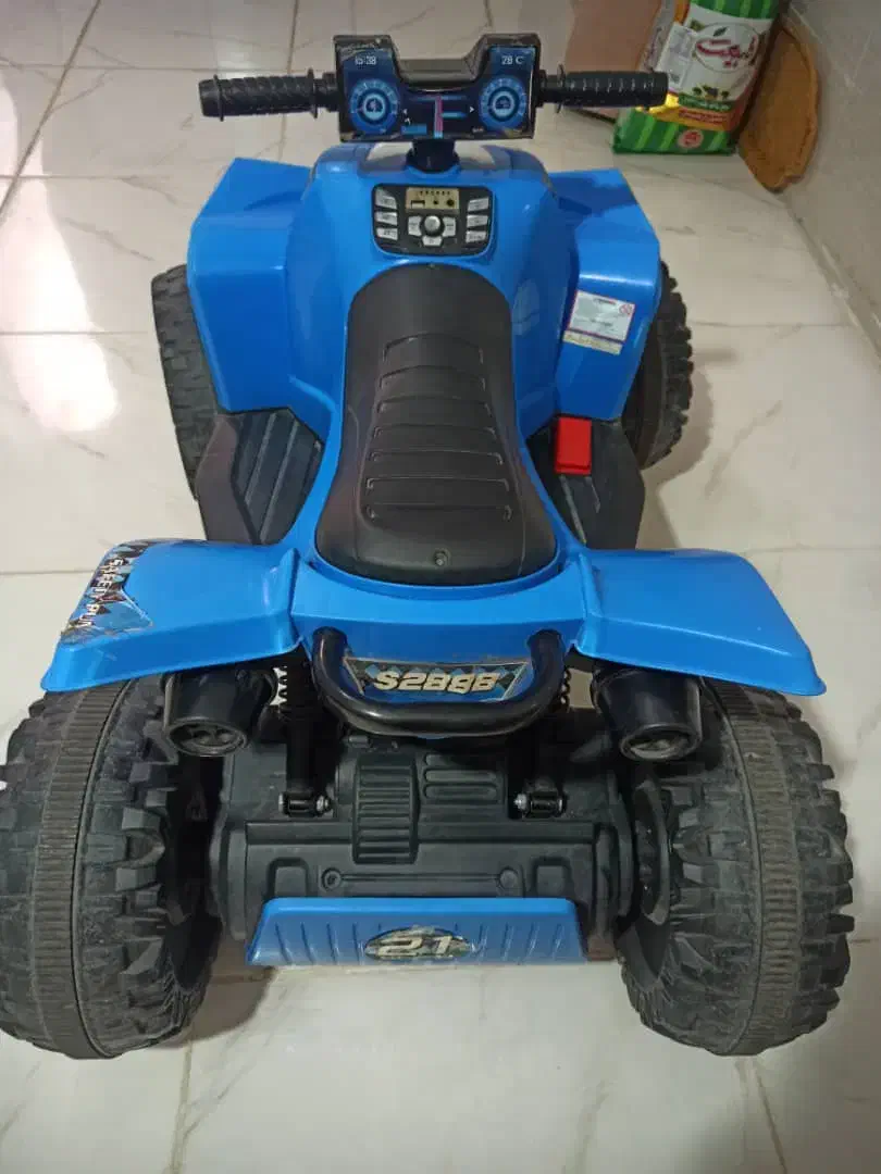 موتور۴چرخ۴موتوره.چک اقساطی.مناسب۲تا۸سال|اسباببازی|شاهرود, |دیوار