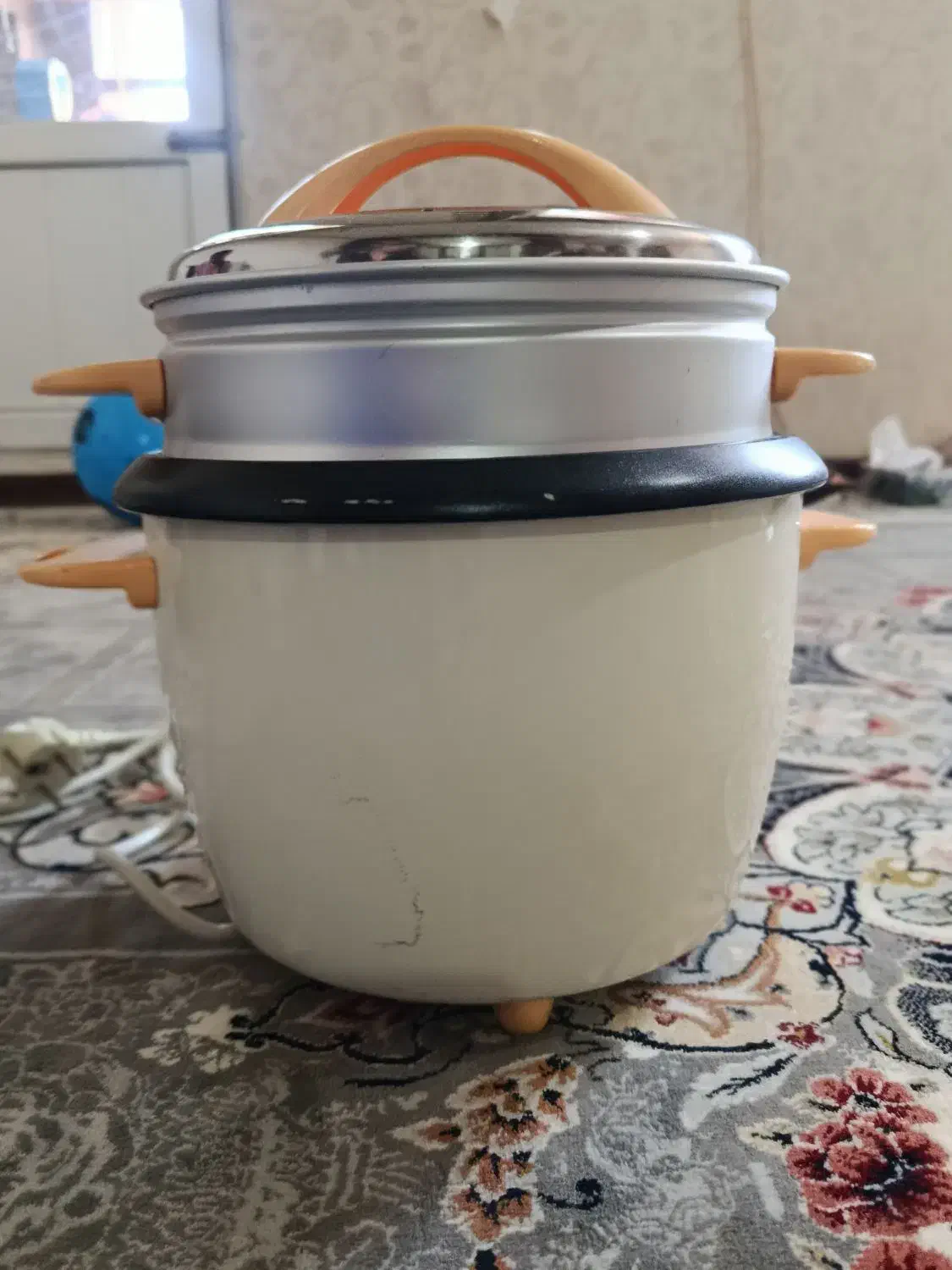 پلوپز|ظروف پخت‌وپز|گلبهار, شهر جدید گلبهار|دیوار