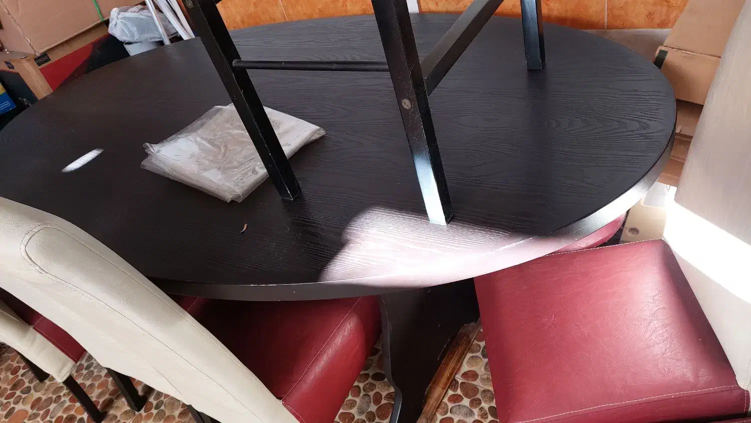 میز ناهارخوری ۸ نفره|میز و صندلی غذاخوری|لاهیجان, کوی زمانی|دیوار