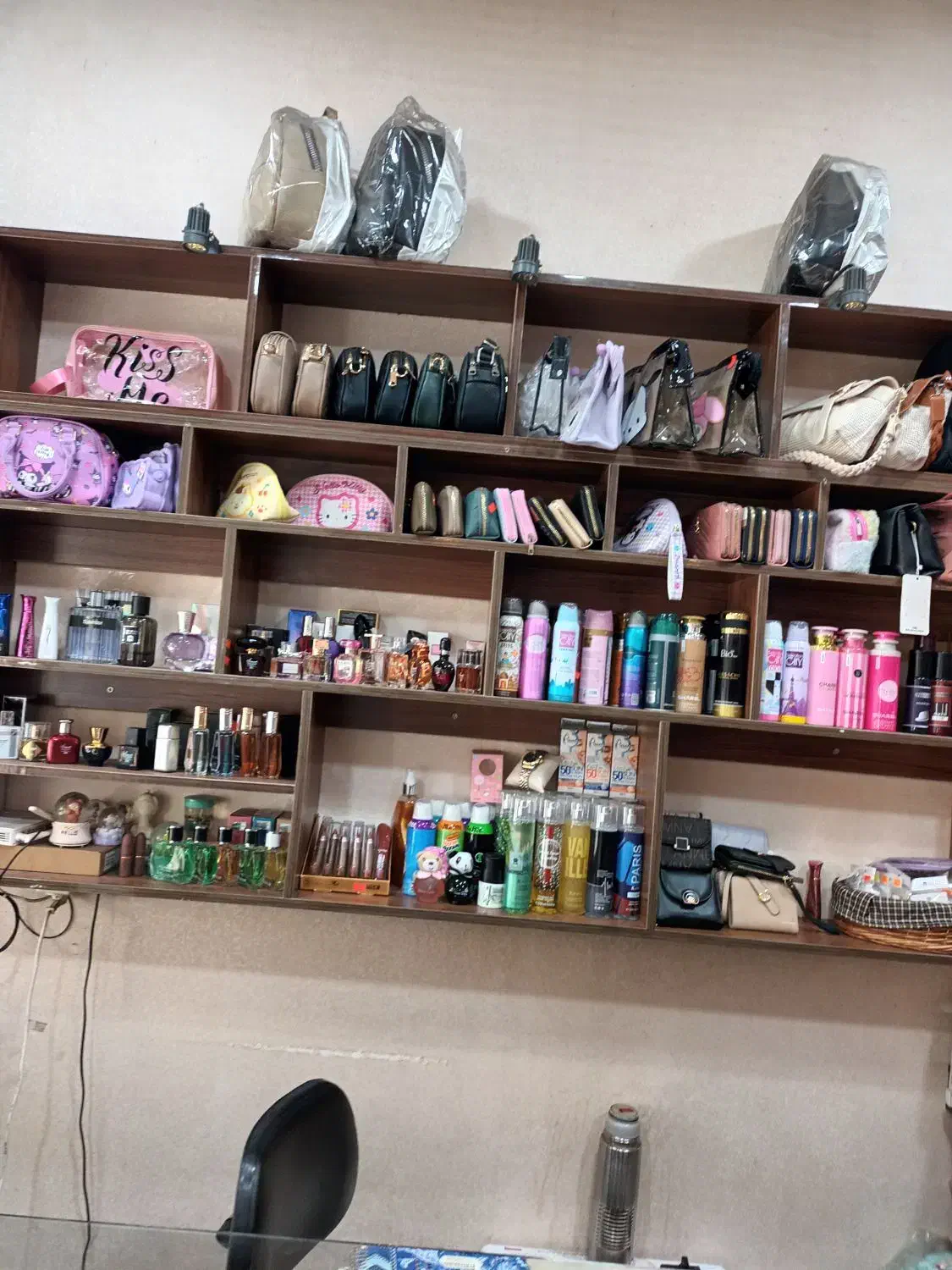 دکور مغازه|فروشگاه و مغازه|فومن, |دیوار