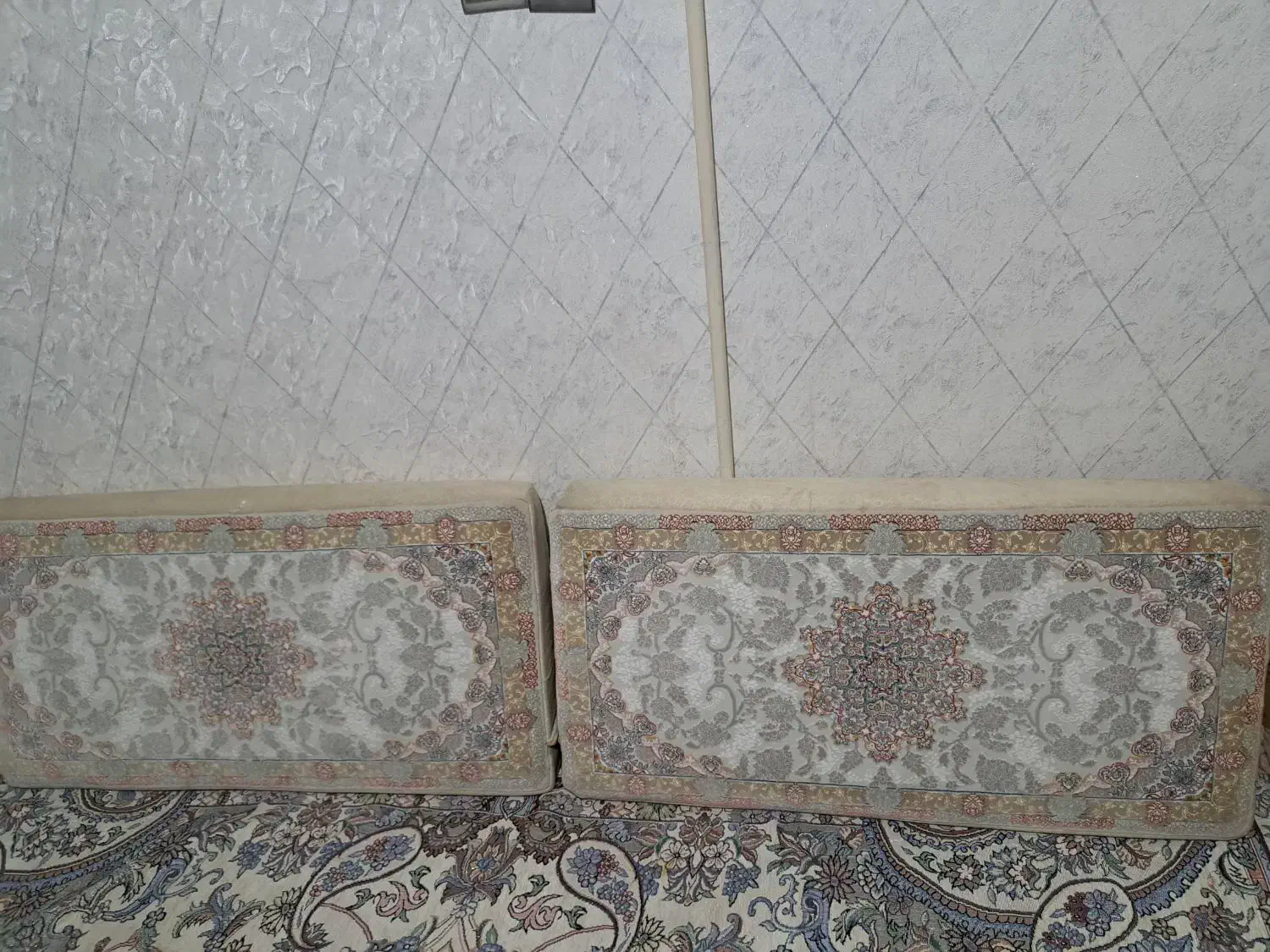 پشتی دست دوم|پشتی|نسیم‌شهر, |دیوار