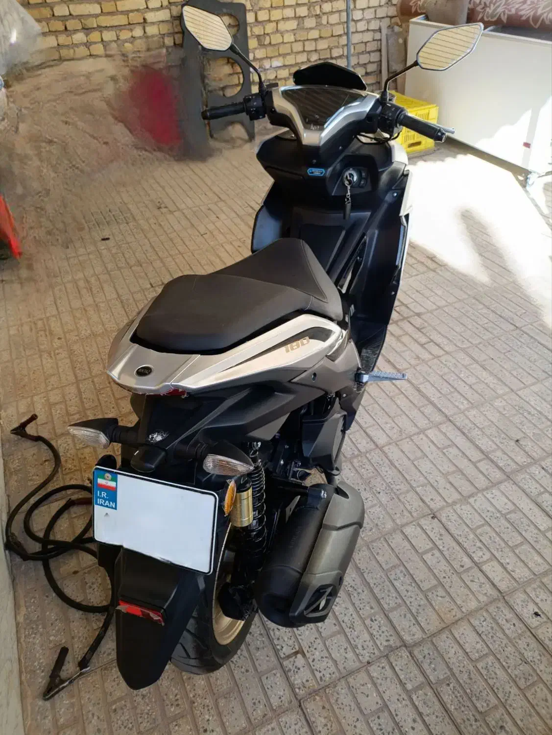 هایلوکس مدل 1404|موتورسیکلت|لنجان, |دیوار
