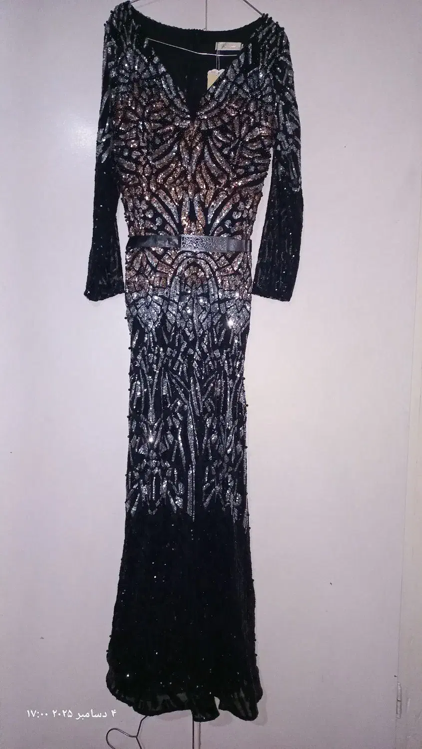 لباس مجلسی|لباس|گلستان (تهران), |دیوار