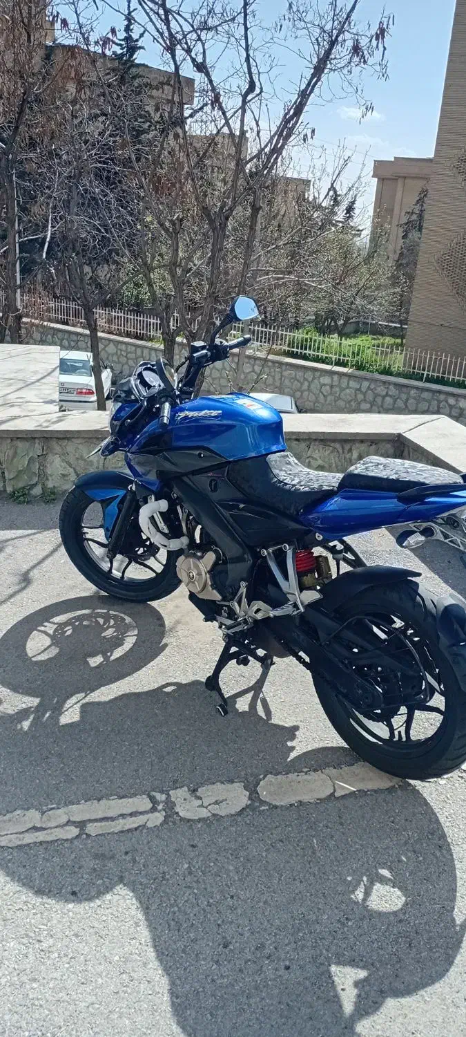 Ns200|موتورسیکلت|تهران, شهرک محلاتی|دیوار