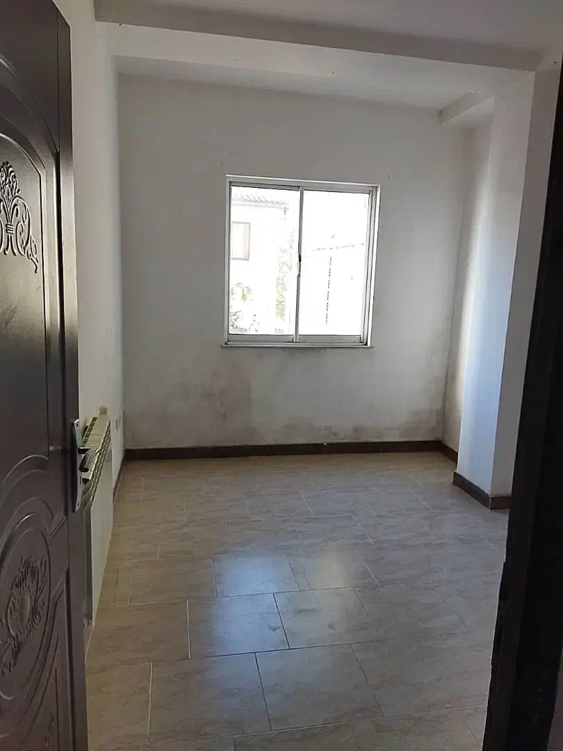 ۸۰ متر راه جدا. وحدت چهارم|فروش آپارتمان|لاهیجان, کوی زمانی|دیوار