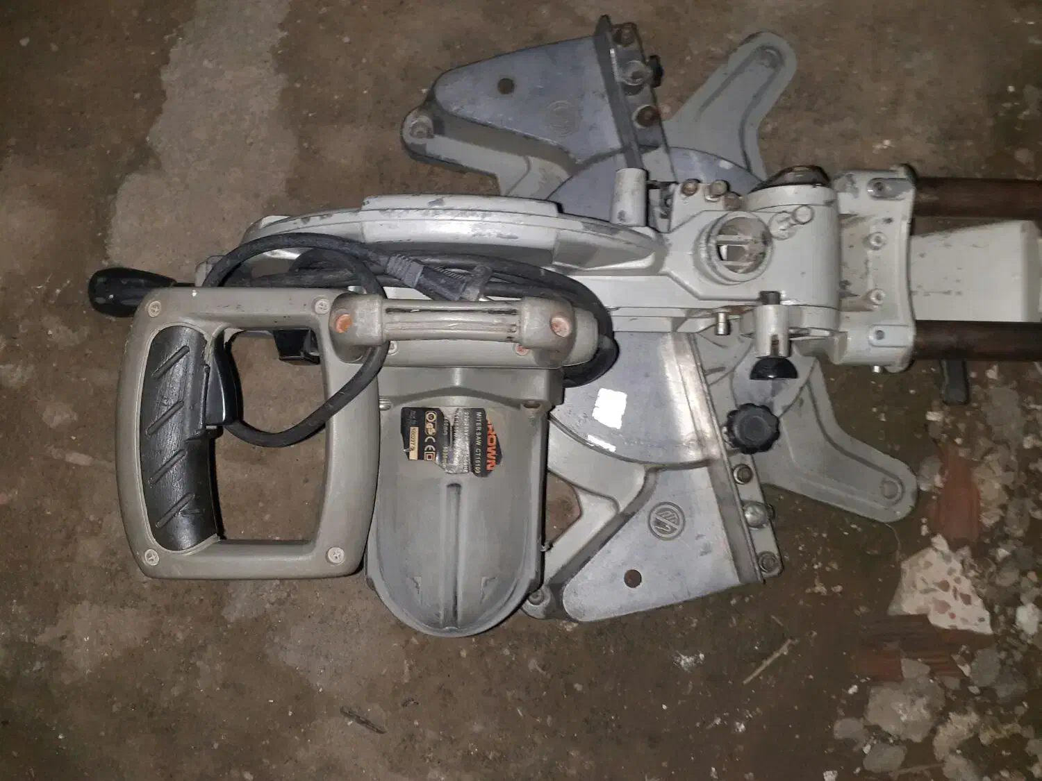 عمود بر|ابزارآلات|گنبد کاووس, |دیوار