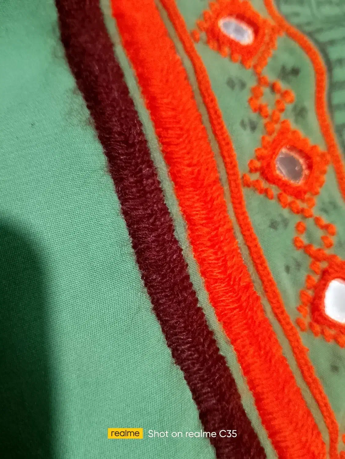 کلا(روبر)|لباس|سراوان, |دیوار